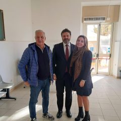 Pnes: un momento della visita con (da sinistra) il direttore del Distretto Piero Delogu, il sindaco di Sassari Giuseppe Mascia, il Direttore dei servizi socio sanitari Asl Annarosa Negri